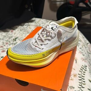 Nike zoomX  vaporfly